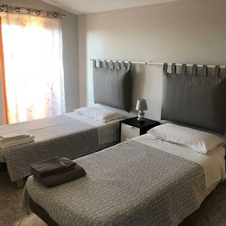 Your Home Fiumicino Bagian luar foto